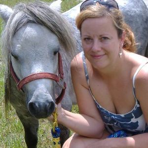 Meet your Posher, Holly